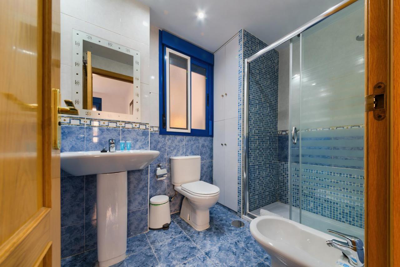 Holidays2Malaga Ayala 450 Mts From Beach & Terrace מראה חיצוני תמונה