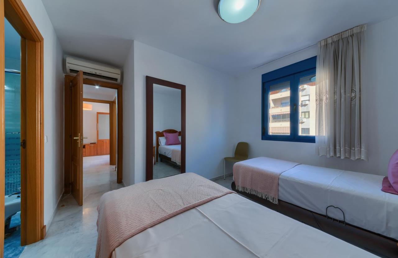 Holidays2Malaga Ayala 450 Mts From Beach & Terrace מראה חיצוני תמונה