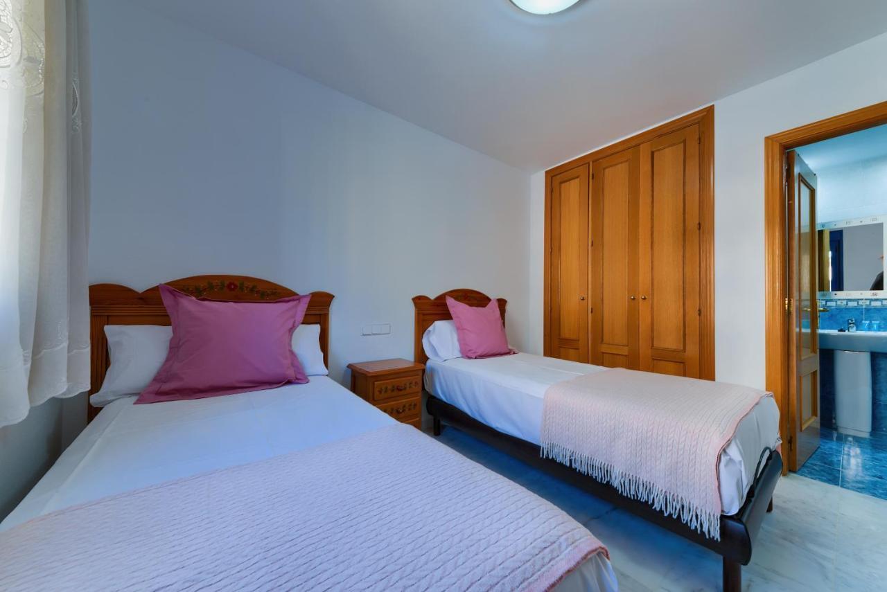 Holidays2Malaga Ayala 450 Mts From Beach & Terrace מראה חיצוני תמונה