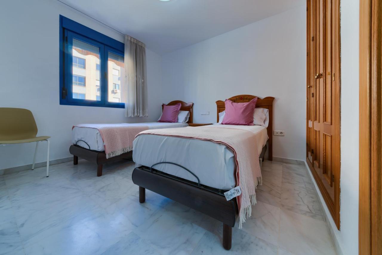 Holidays2Malaga Ayala 450 Mts From Beach & Terrace מראה חיצוני תמונה