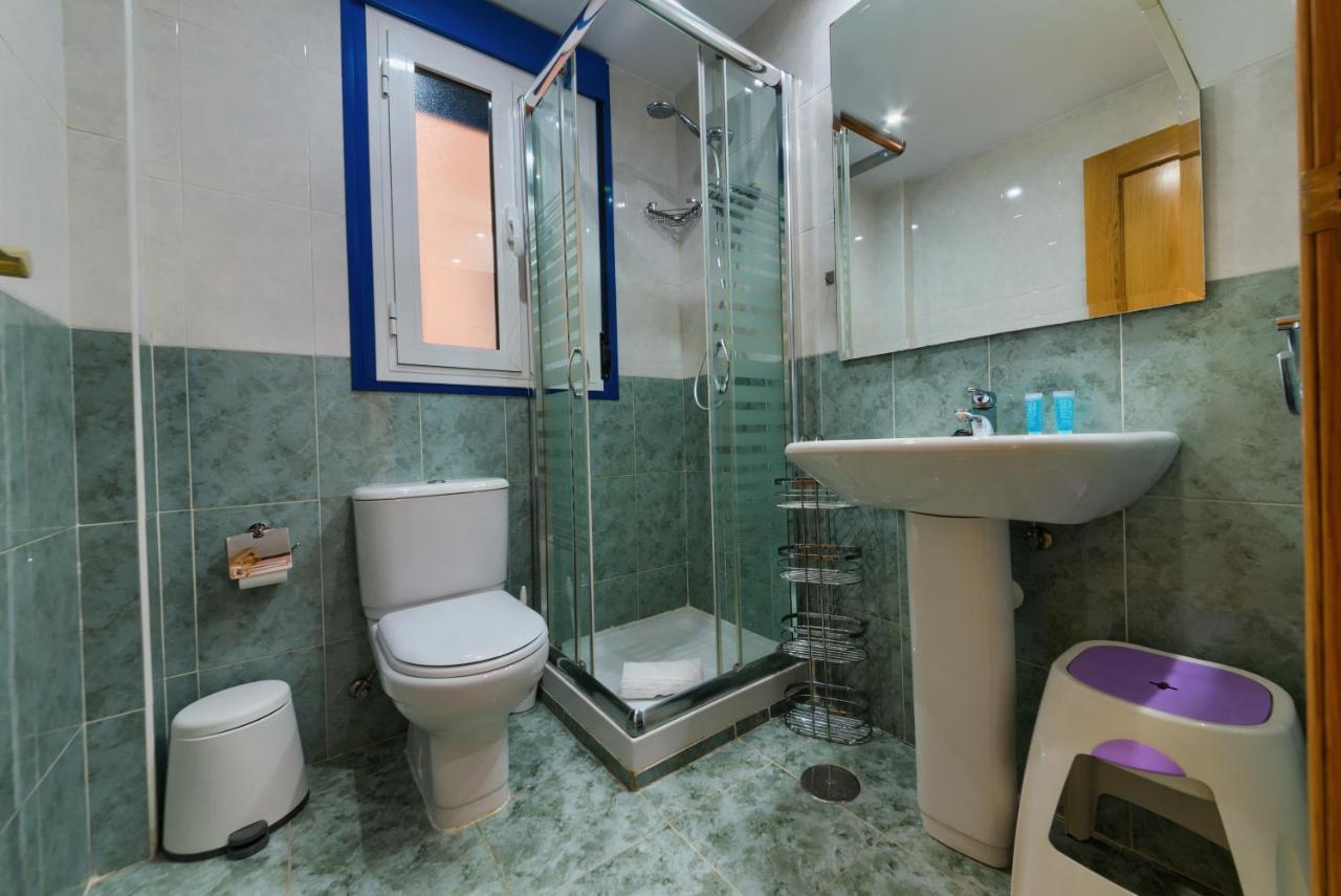 Holidays2Malaga Ayala 450 Mts From Beach & Terrace מראה חיצוני תמונה