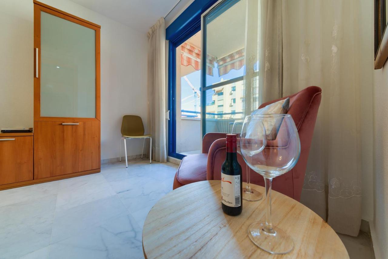 Holidays2Malaga Ayala 450 Mts From Beach & Terrace מראה חיצוני תמונה