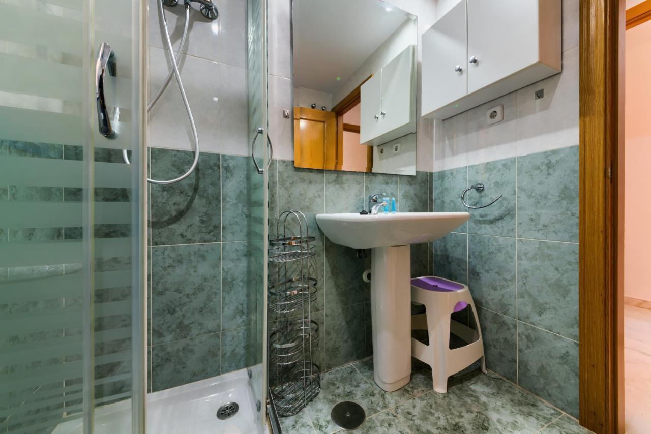 Holidays2Malaga Ayala 450 Mts From Beach & Terrace מראה חיצוני תמונה